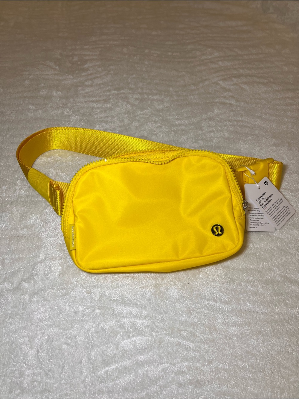 🍋Lululemon Everywhere Belt Bag 1L – Sonic Yellow (Bright Neon)